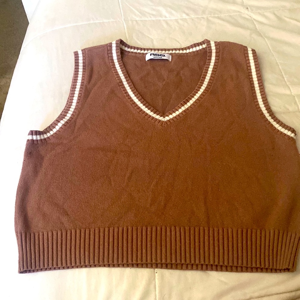 Light brown cropped vest